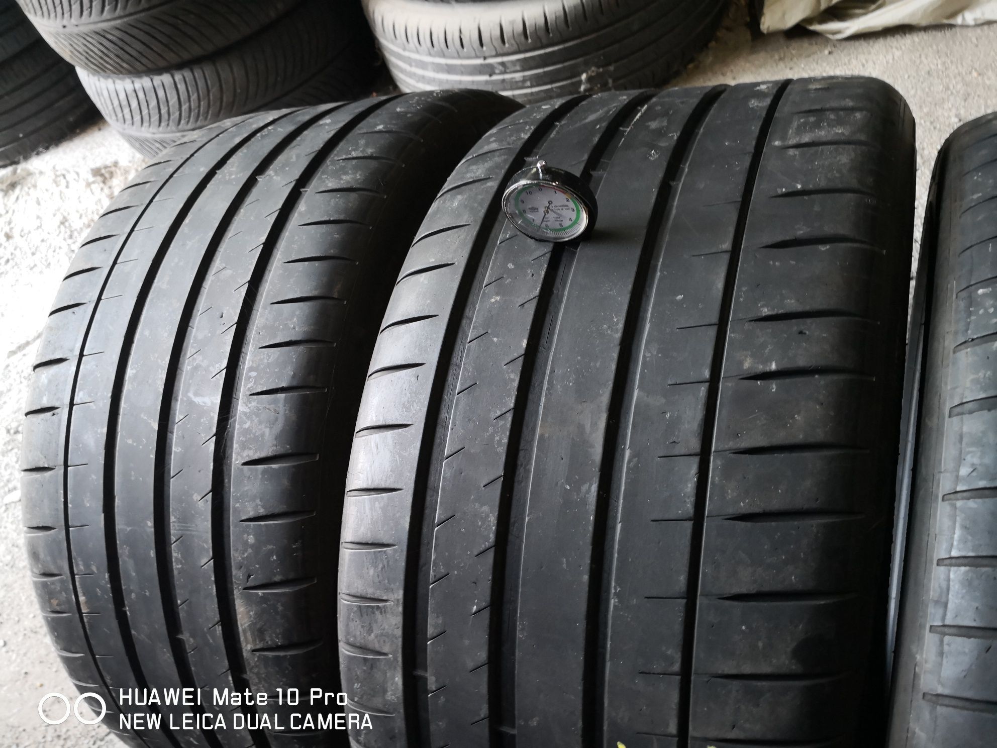 265 40 20 предни 295 35 20 цола задни гуми спорт пакет Michelin