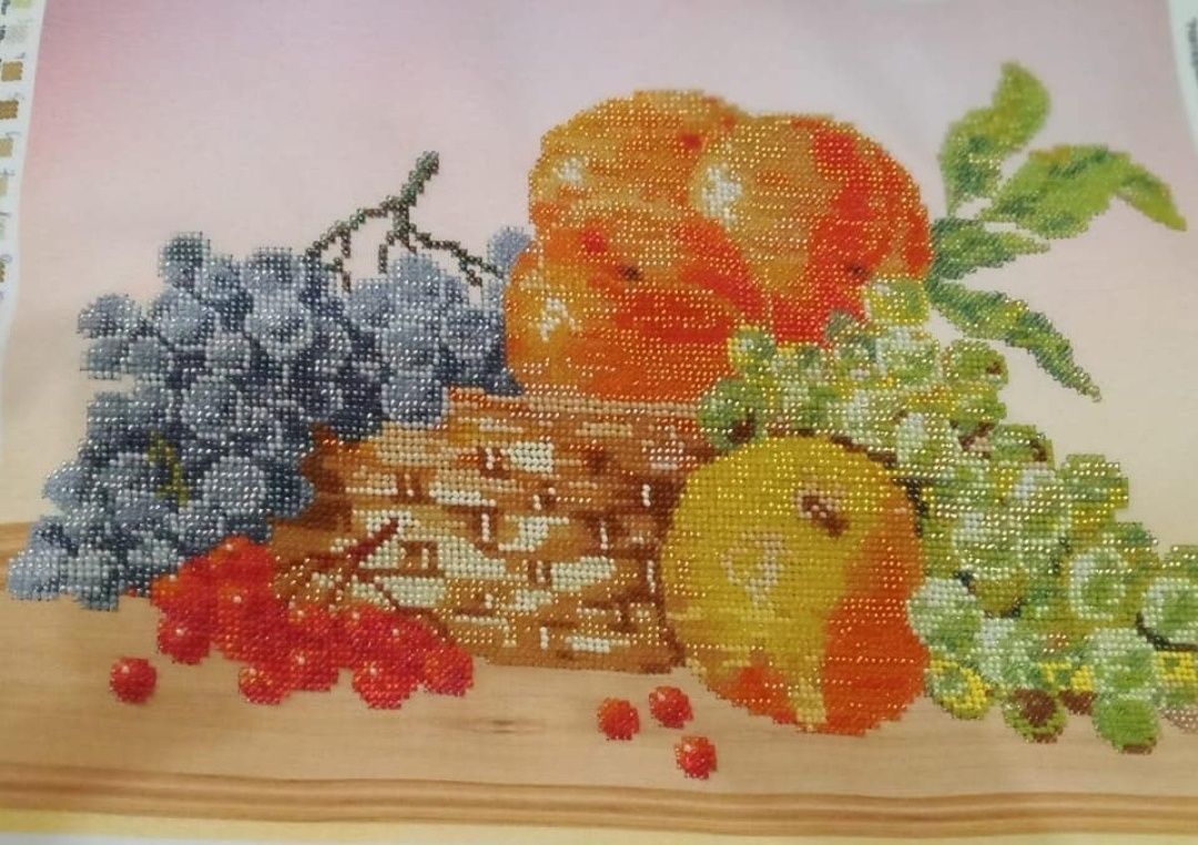 Продам картину, вышитую бисером