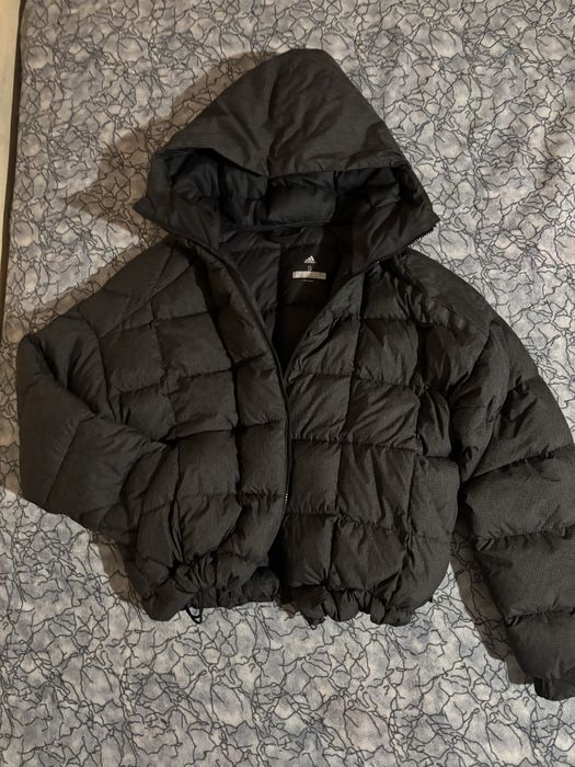 Яке адидас размер S