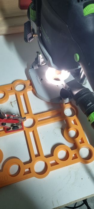 Șablon găuri Bench Dog / MFT – universal 19–20 mm (printat 3D)