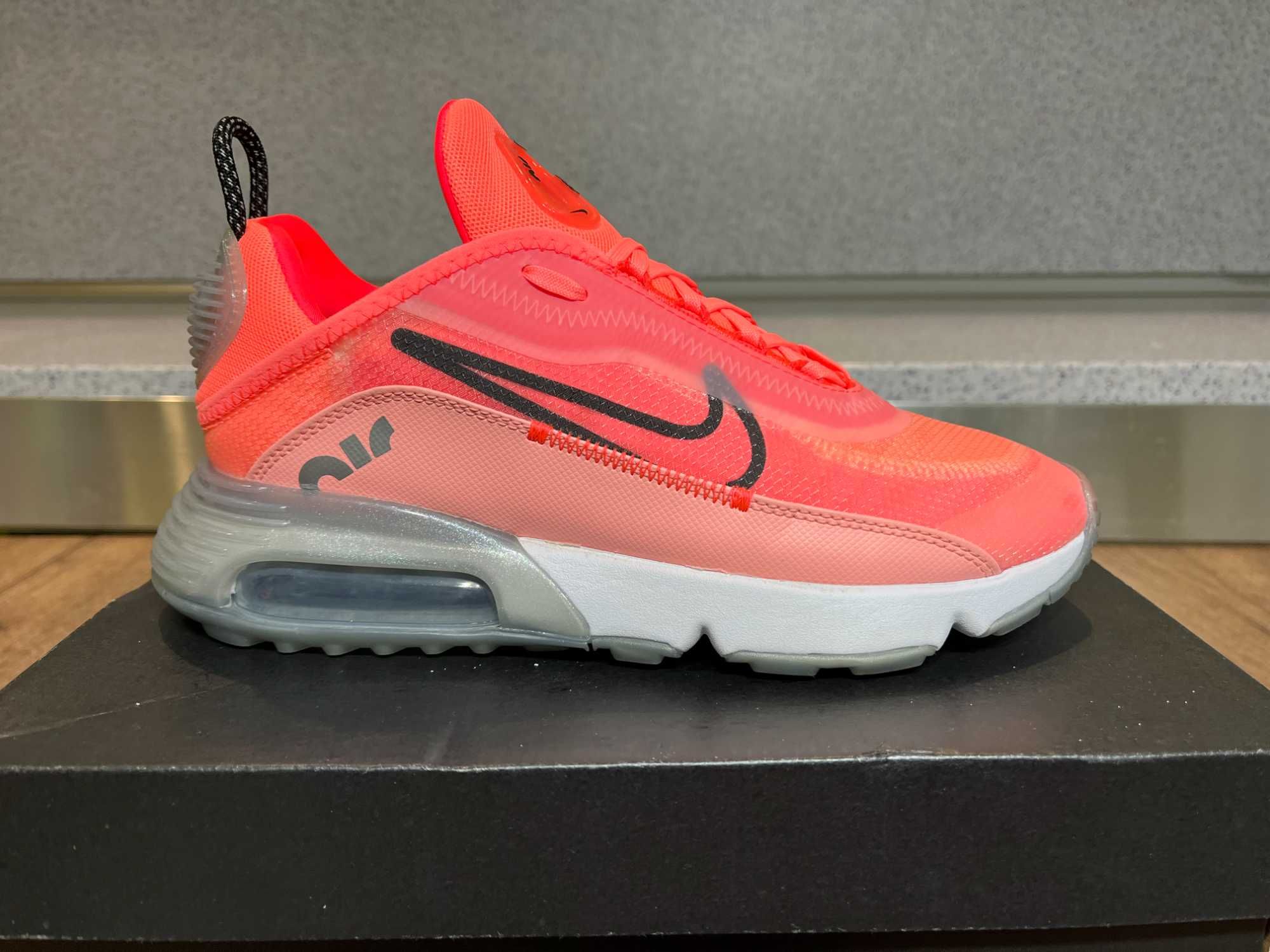 ОРИГИНАЛНИ *** Nike Air Max 2090 / " Lava Glow"