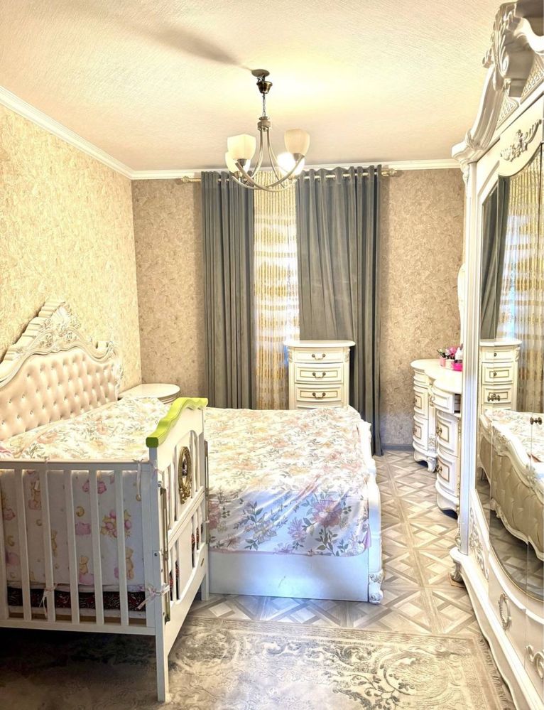 Продам свою кв 2•3/1/4 Чилонзар частично с мебелью и техникой