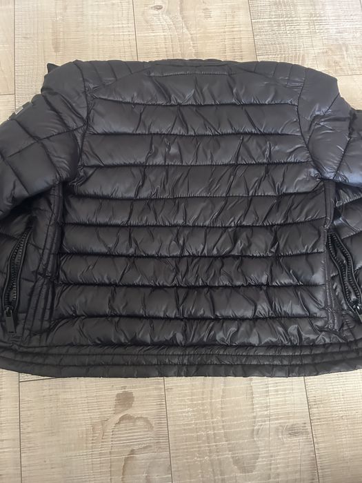 Яке за момче Reserved