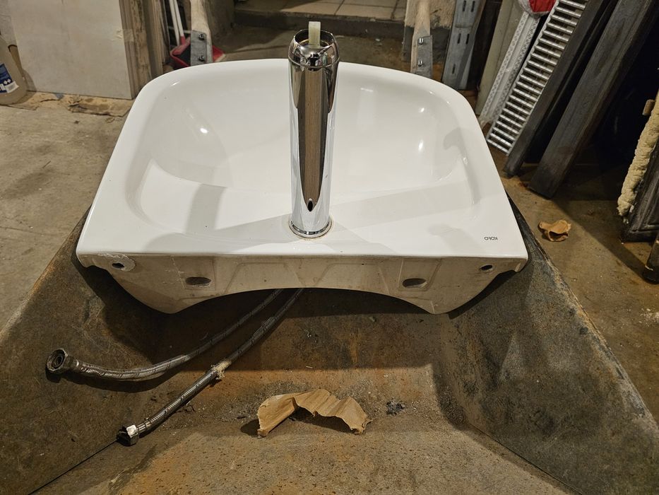 Мивка "Kolo"със смесител и сифон