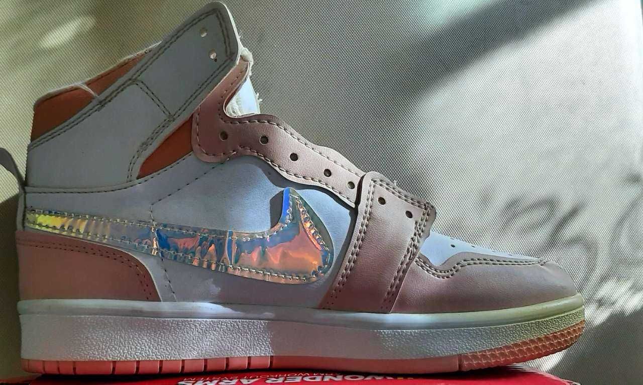 Прододам красовки Nike Air Jordon произподства китай