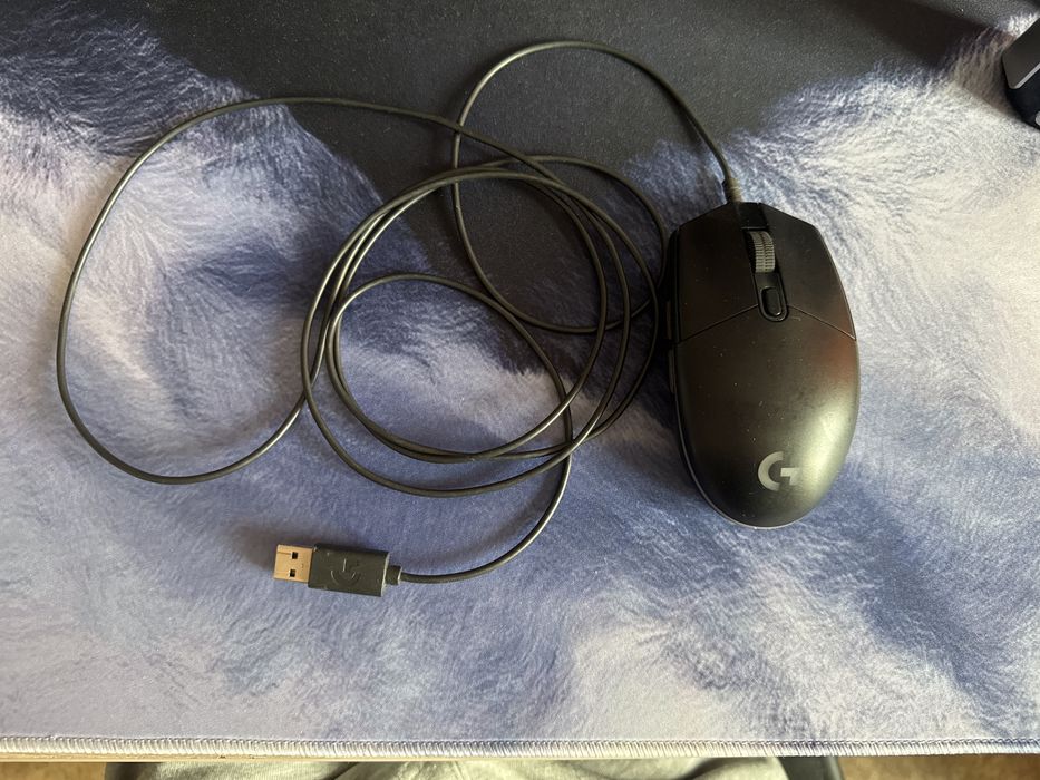 Logitech G102 LIGHTSYNC Gaming Mouse