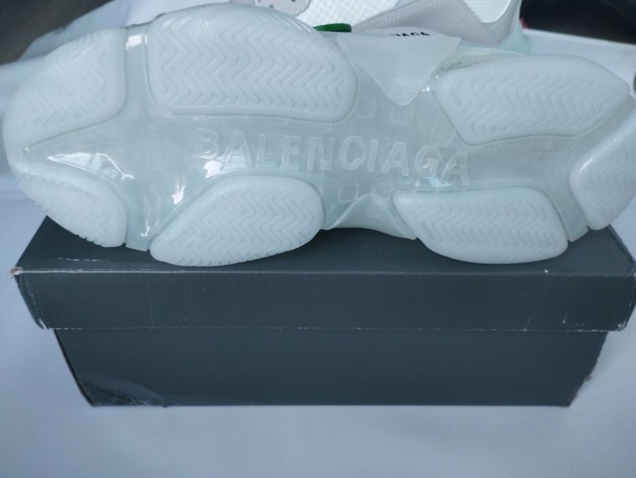 Balenciaga Triple S, marimea 43, cadoul ideal, urgent