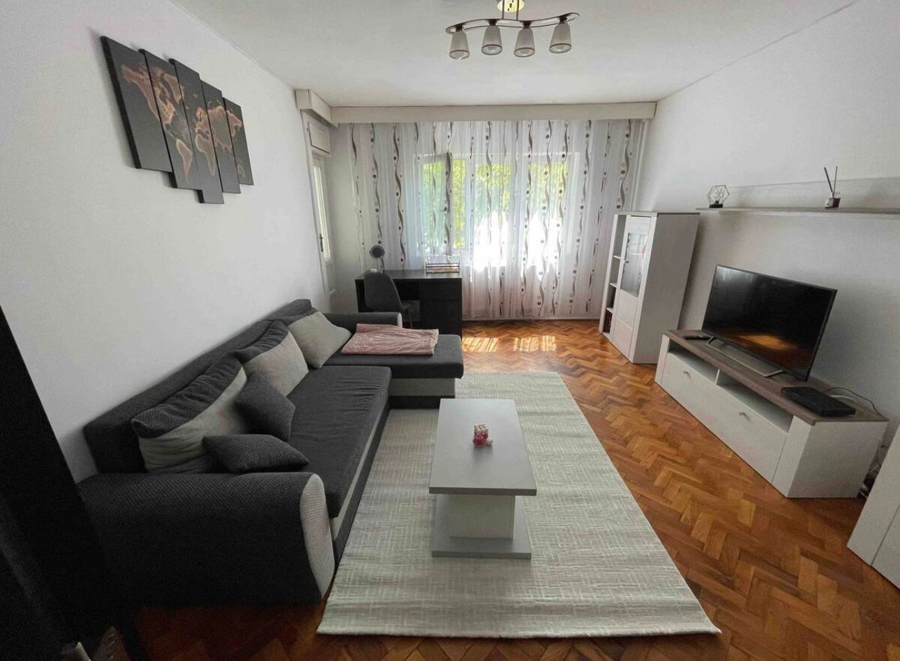 Apartament 3 camere zonă Facultatea de medicină