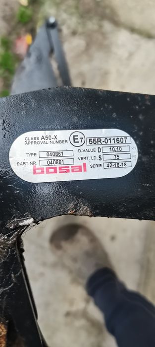 Vând cârlig remorcare renault megane 4