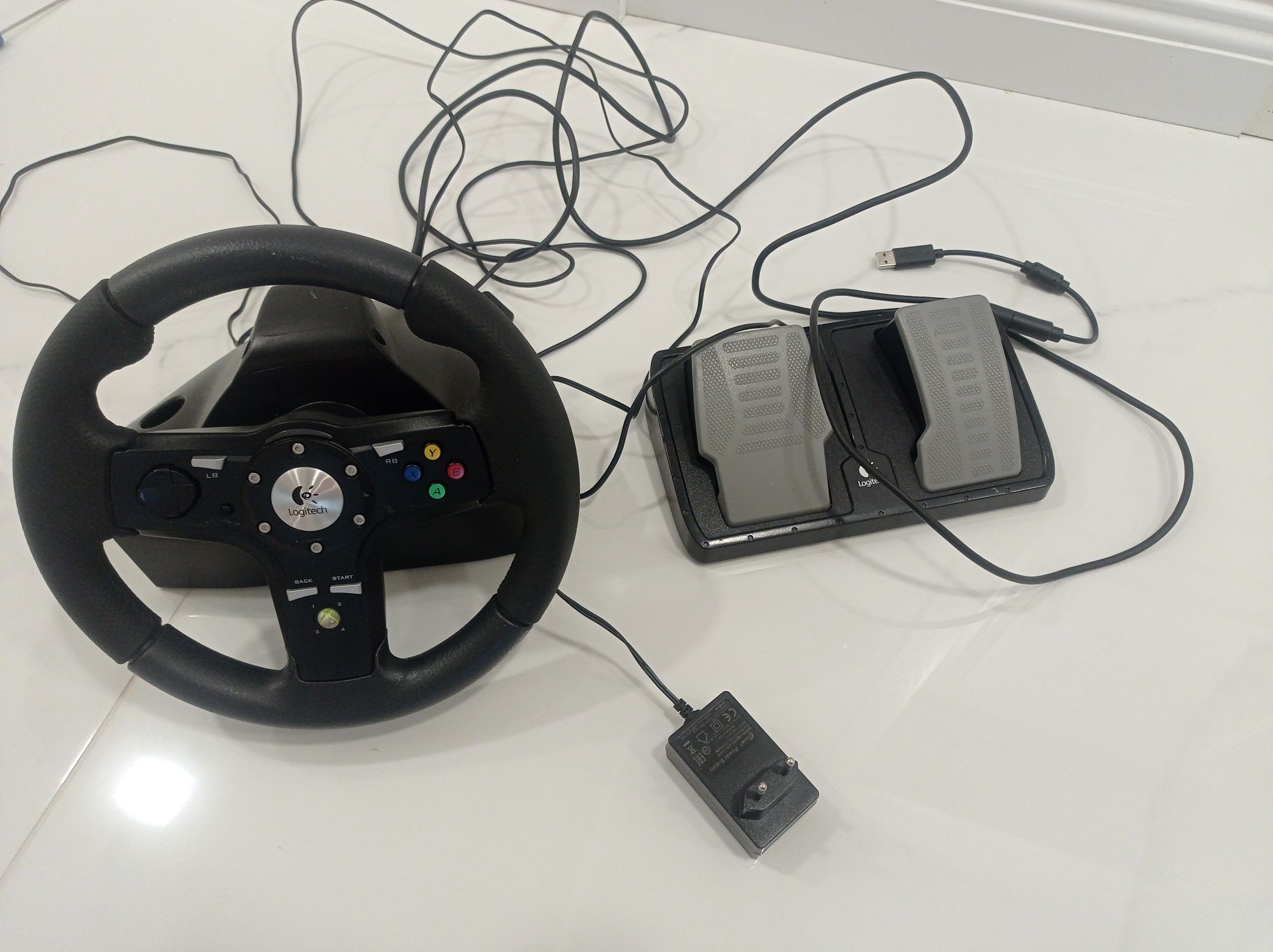 Logitech DriveFX - Xbox 360