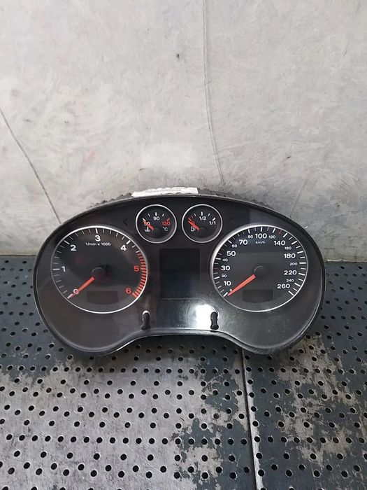 Ceasuri bord diesel audi a3 8p 8p0920931e