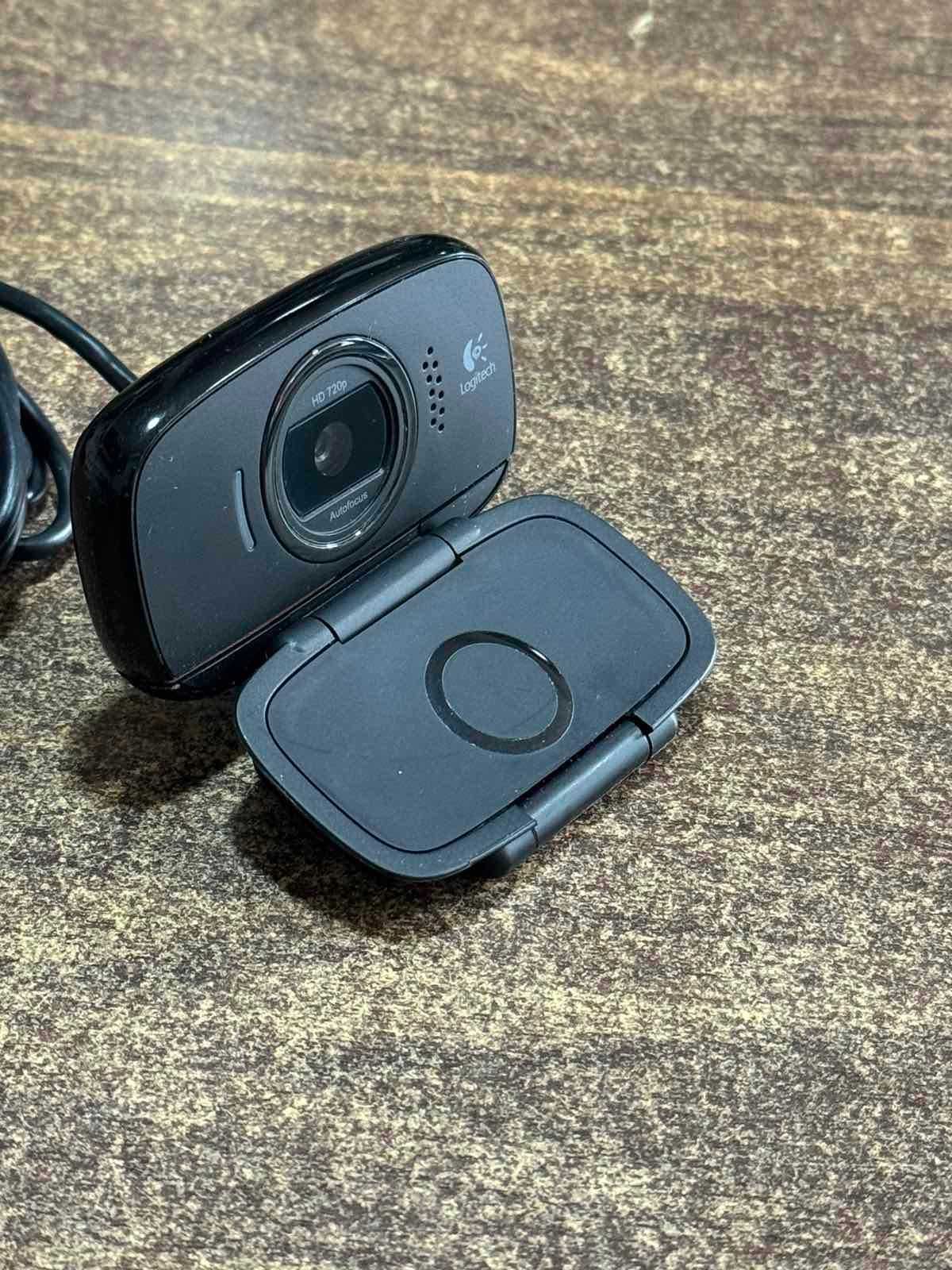 Продавам web камера Logitech