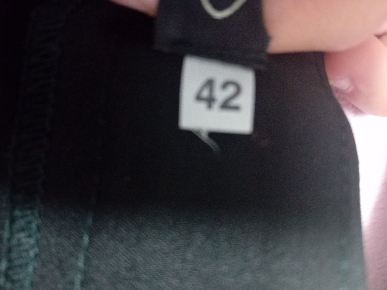Sacou nou cu eticheta marimea M cu pantaloni în talie 42 marime L