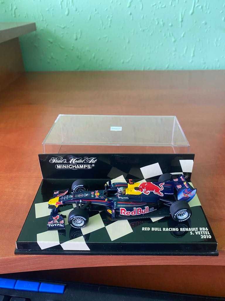 колекция на Sebastian Vettel формула 1  Minichamps - мащаб - 1.43
