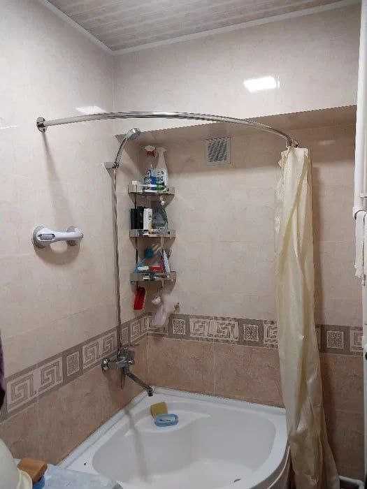 Продаётся квартира  Юнусабад Ц4 ор-р Алайский 3/2/4  70м2