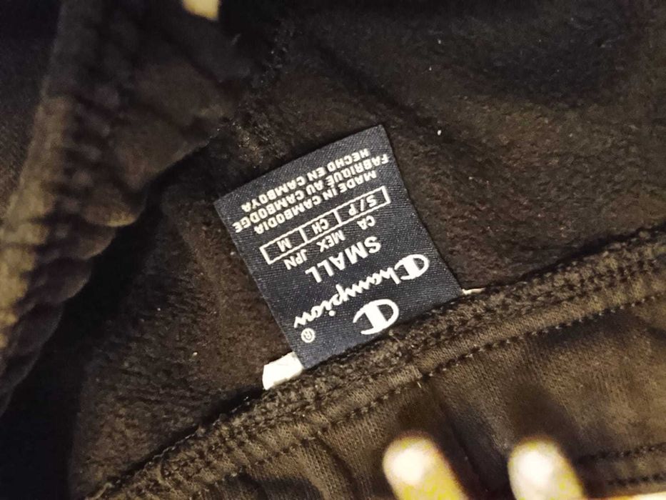 Vand haine de firma originale mărimi Ssi M