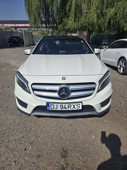 Vand mercedes gla 200 cdi pachet AMG
