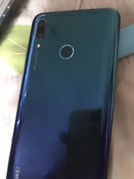 Телефон Huawei POT-LX1