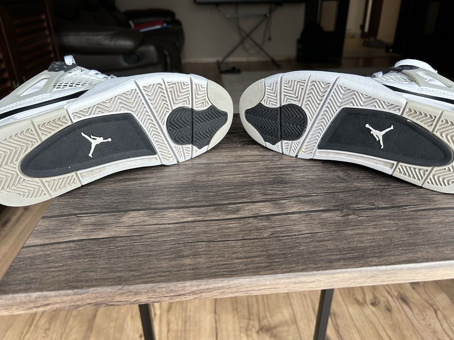 Air Jordan 4 Retro Military Black