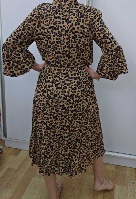 Платье леопардовое, shein фирма,размер М