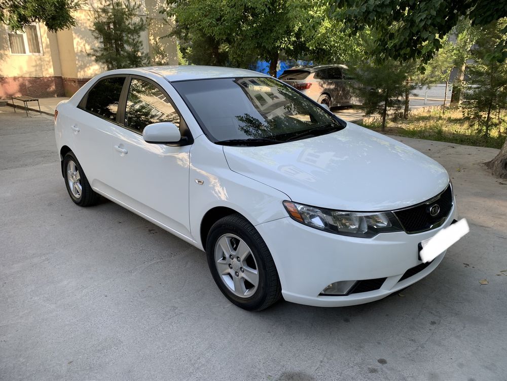 Kia forte 2008 yil yurgani 325000 km 100 talik metan 4 pokoleniya