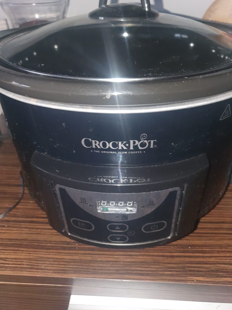 Slow cooker 4,7L digital crockpot