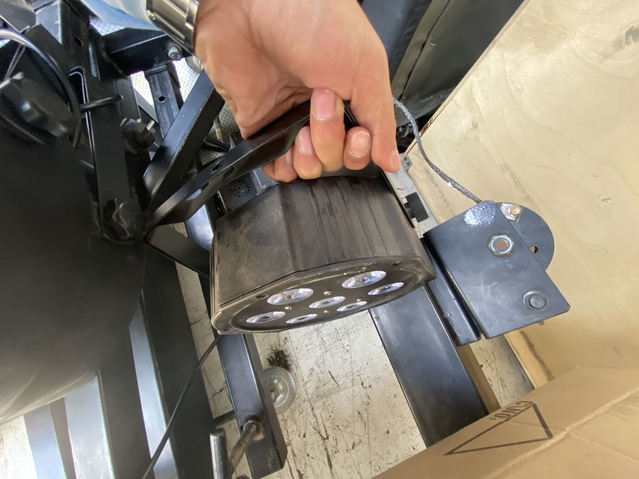 Zalifka sotiladi 2 tasi 400