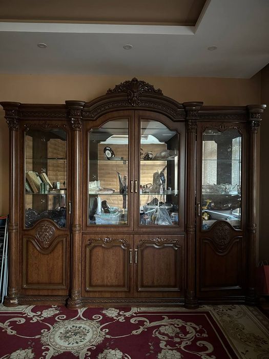 Стенка сотилади ,холати зор