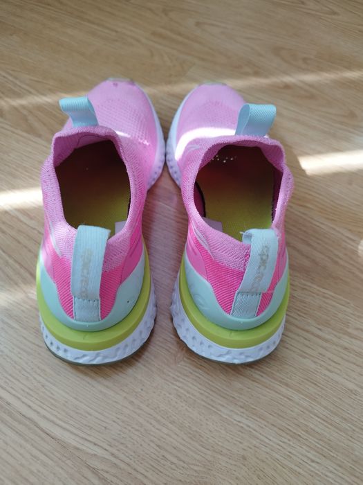 Маратонки дамски Nike