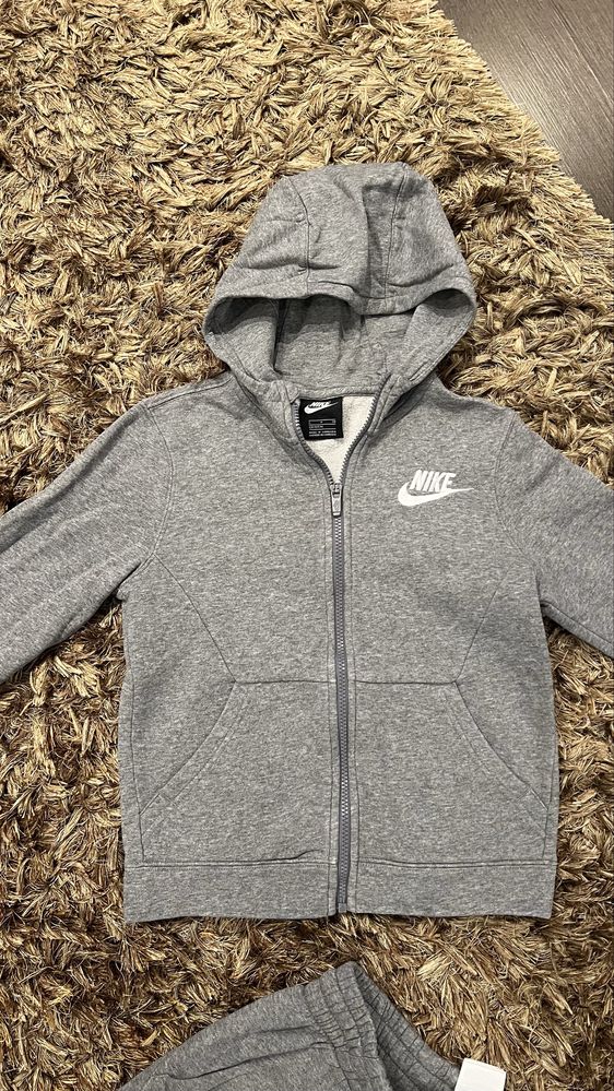 Детски анцунг Nike