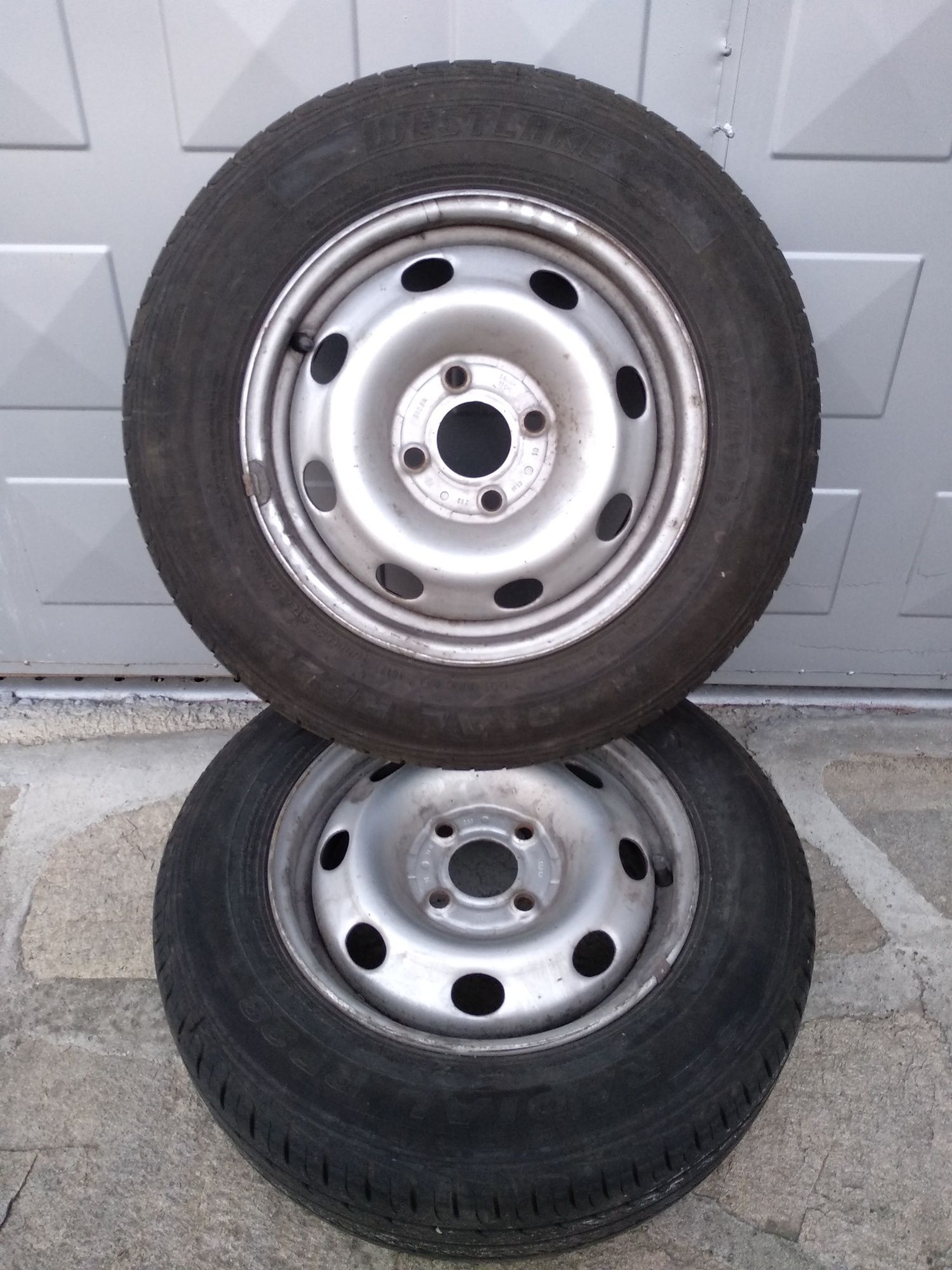 Продавам летни гуми с джанти Westlake 165/70 R13