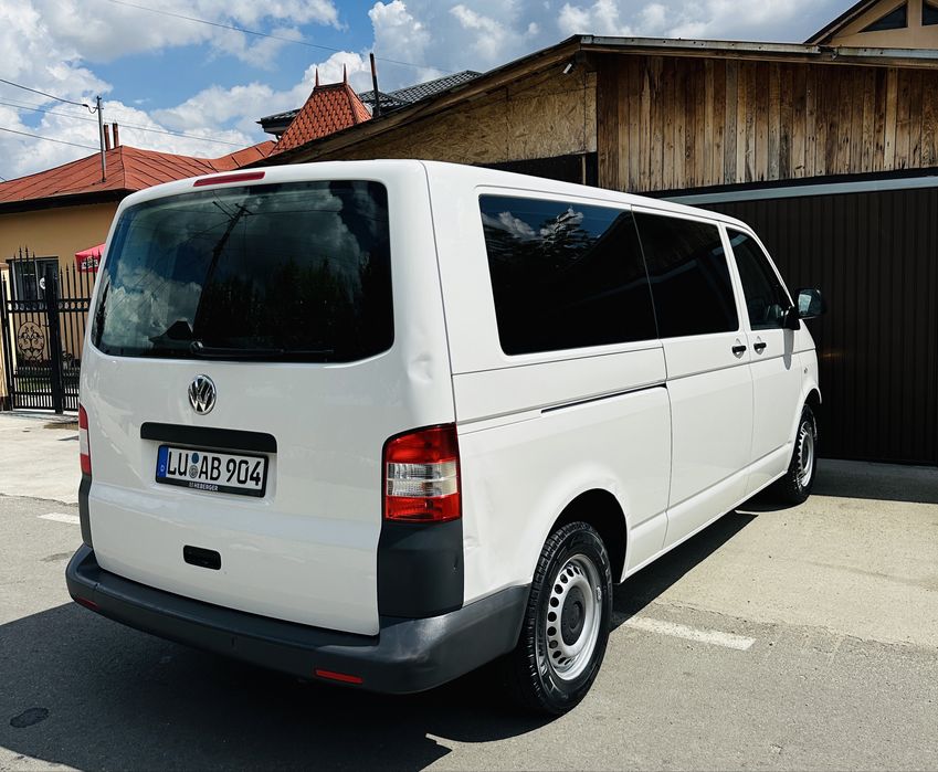 Vw Transporter T5 8+1 Pasu Lung