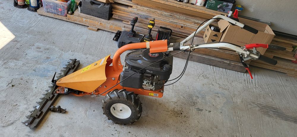 Motocositoare/Cositoare cu lamă Ruris 777k