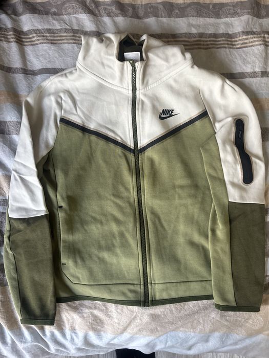 Оригинален детски екип Nike tech flace