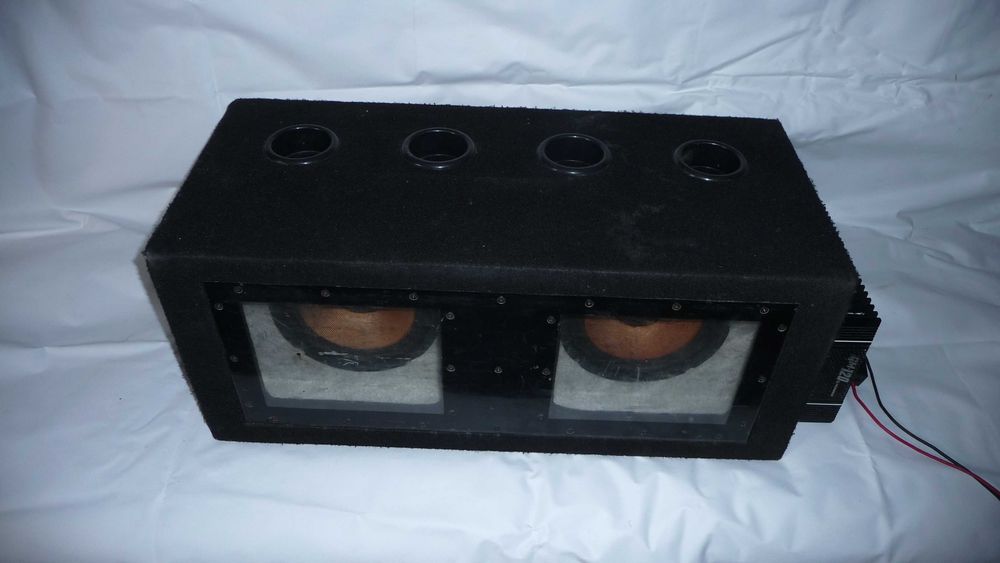 Vand tub de bass auto kevlar