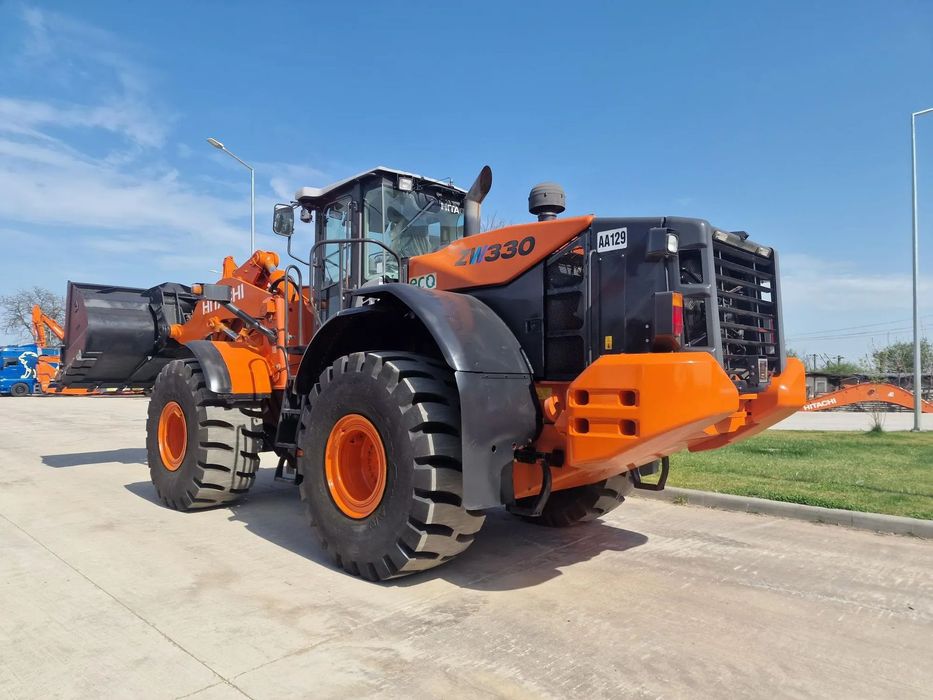 Hitachi ZW330-6, 2016, 7.477h, 33 tone, cupa 5,5mc cu dinti, Cupla rapida,Gresare automata, Anvelope NOI, STARE FOARTE BUNA-posibilitate leasing-PROMOTIE 109.900 EUR+Tva