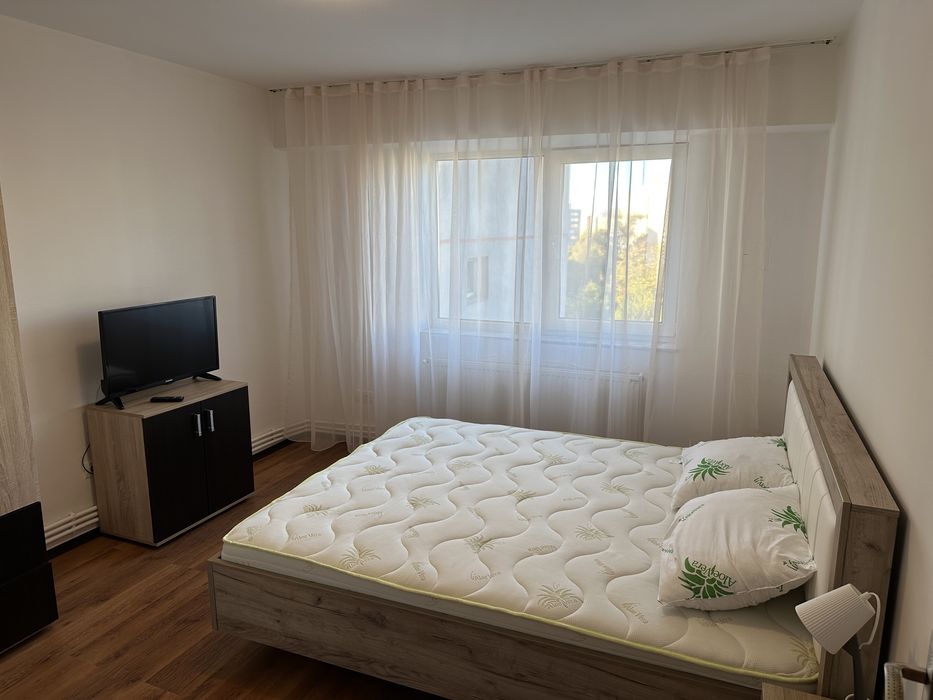 Inchiriez apartament 3 camere Tomis Nord