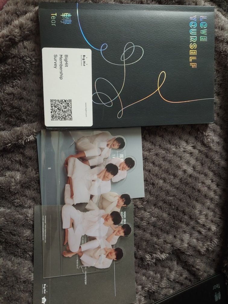 Album BTS Love Yourself Tear ver. R