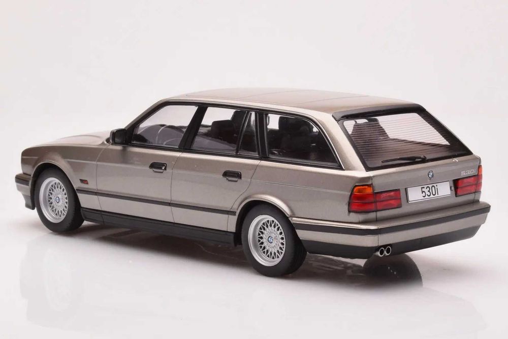 BMW 530i (E34)- Мащаб 1:18