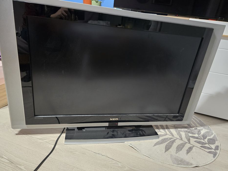 Lcd телевизор нео 42 инча