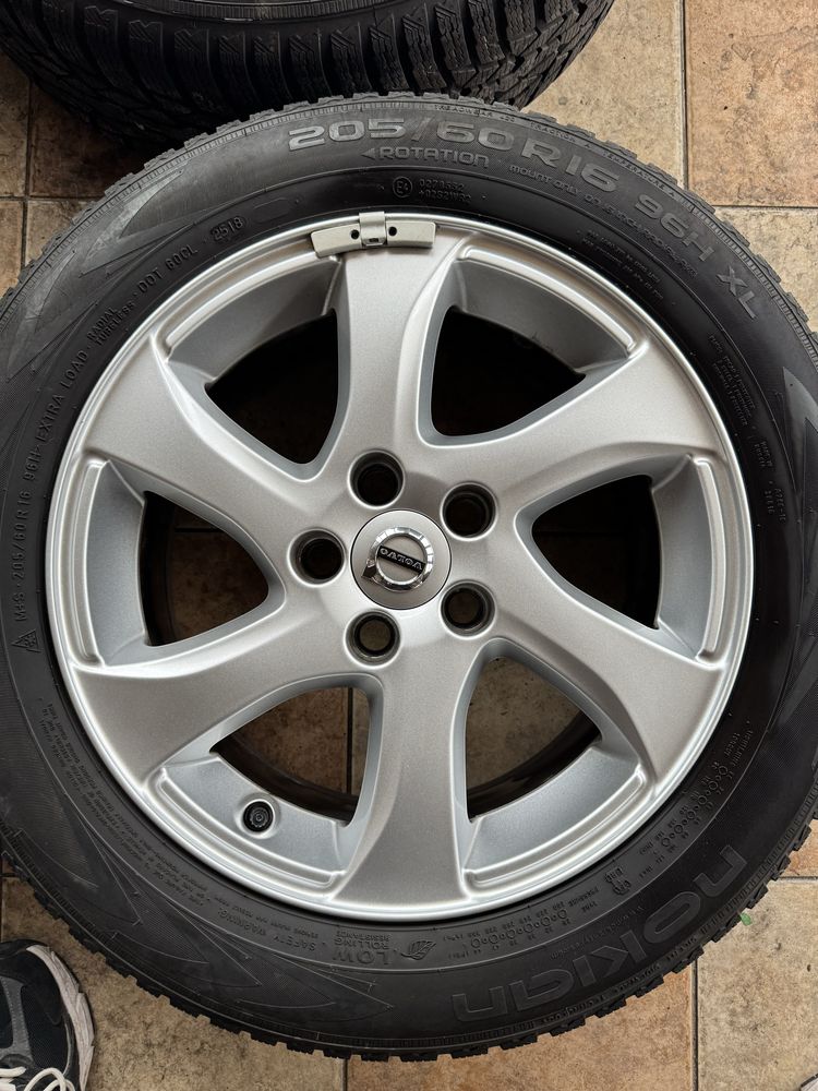 Оригинални джанти Volvo 16” – 5x108 – Без кривини – Гумите подарък!