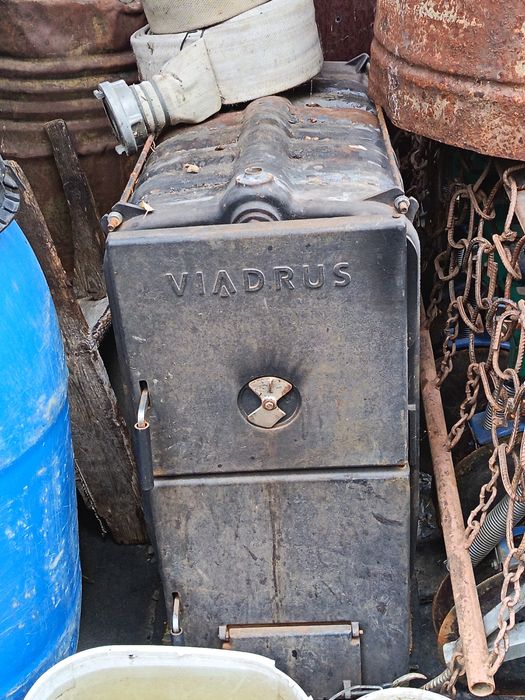 Vand centrală viadrus cu un element spart