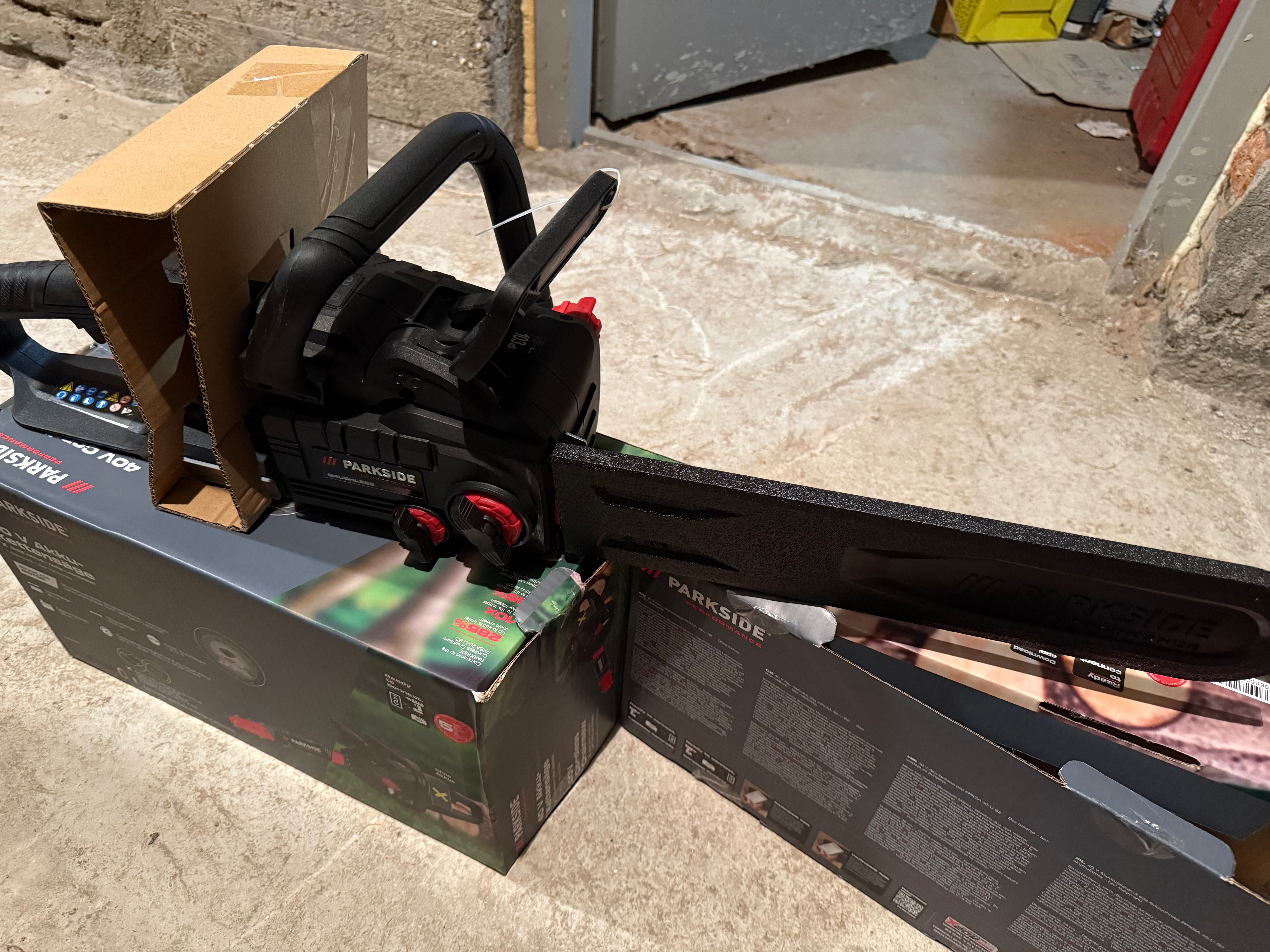 Верижен трион Parkside Performance 40v - НОВ