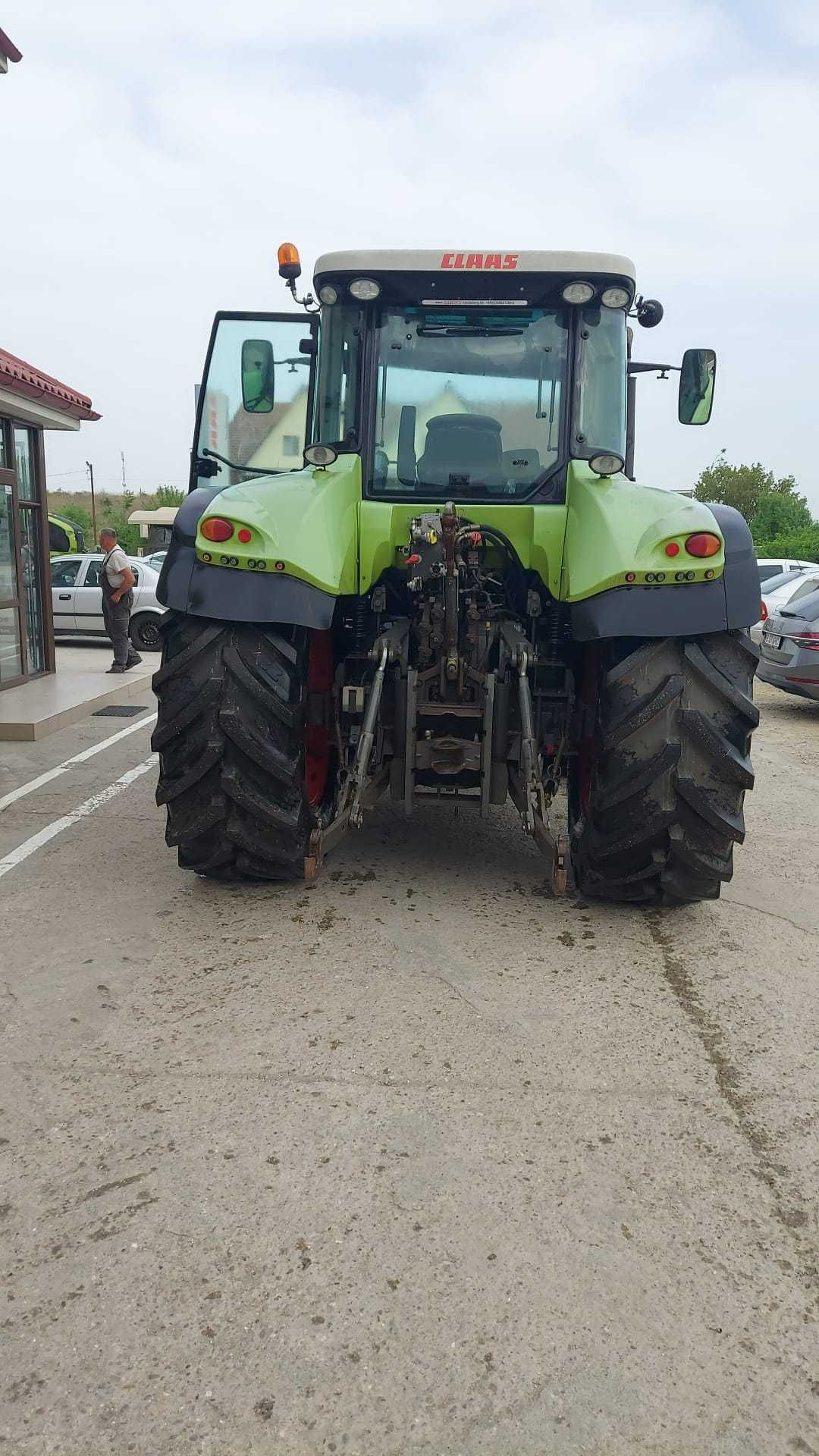 Tractor CLAAS Arion 640 CEBIS