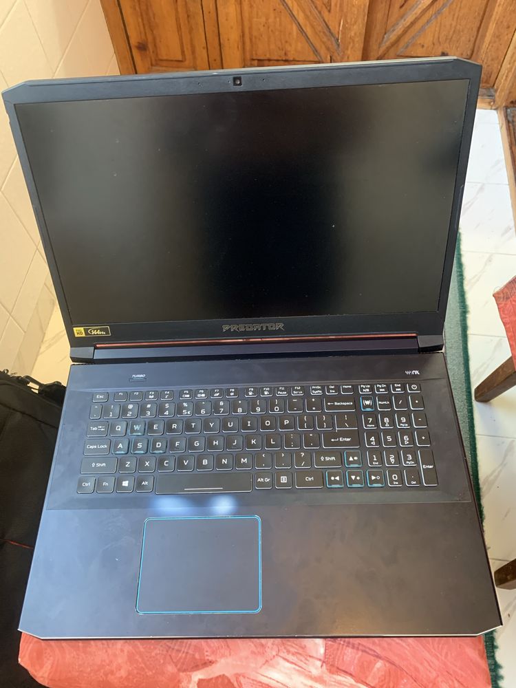 Acer Predator 17.3 с проблем