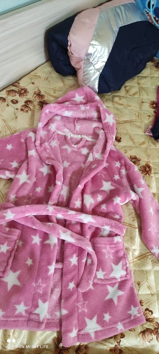 Запазени детски дрехи