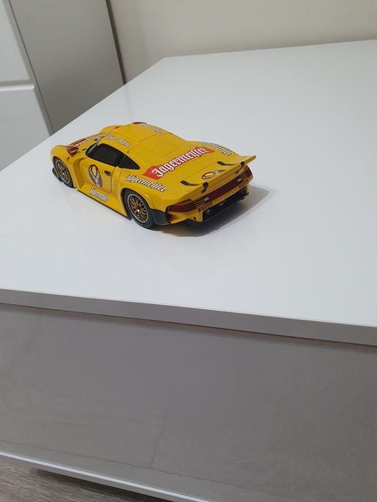 Macheta Porsche 911 gt1, UT Models 1:18