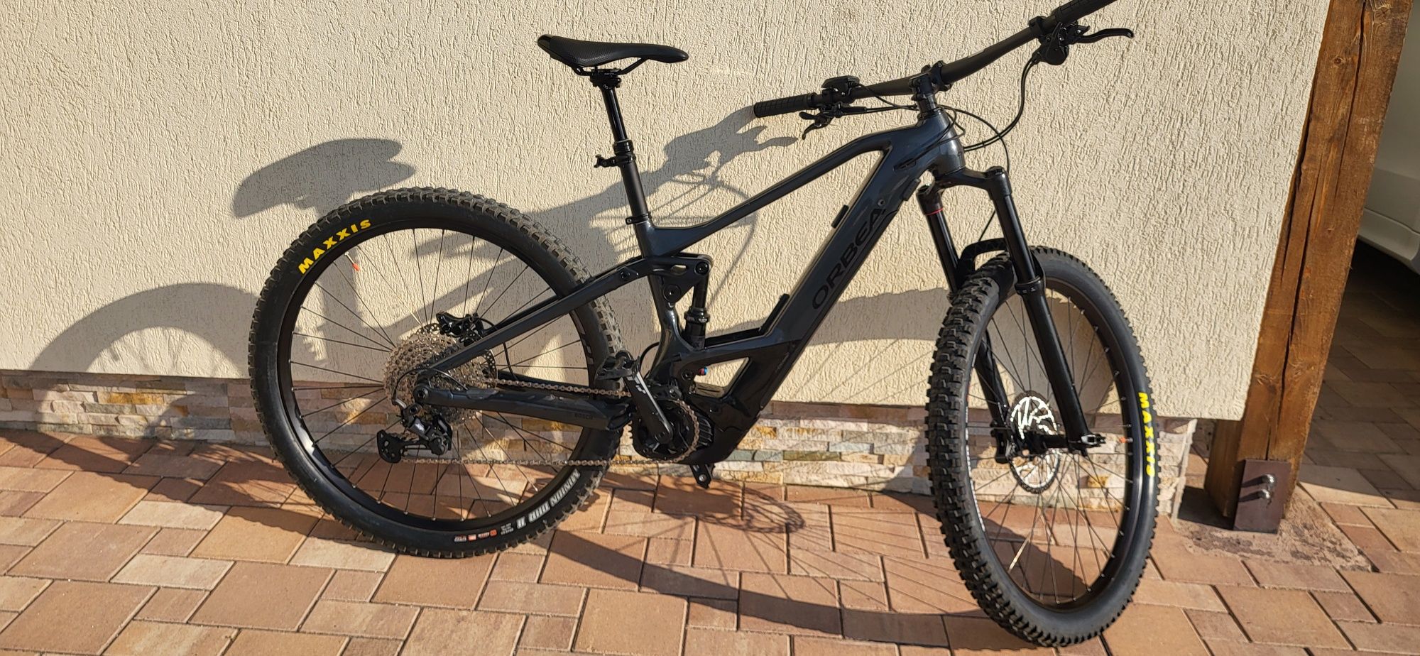 Bicicleta ORBEA Wild M cadru carbon,marimea M,furca rockshox