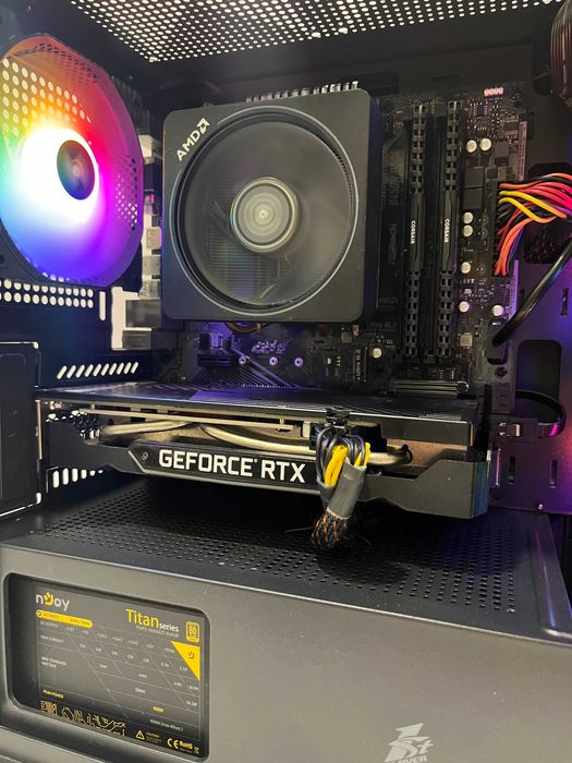 Геймърски компютър AMD Ryzen 7 2700X, RTX 2060 Super, 16GB ram