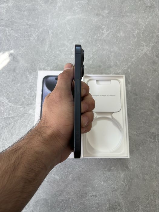 iPhone 15 Pro 512GB Blue Titanium